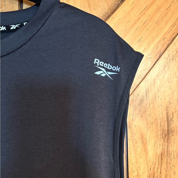 Reebok Men’s Sleeveless Black Athletic Tech T-shirt Size Large NWT - Picture 3 of 5